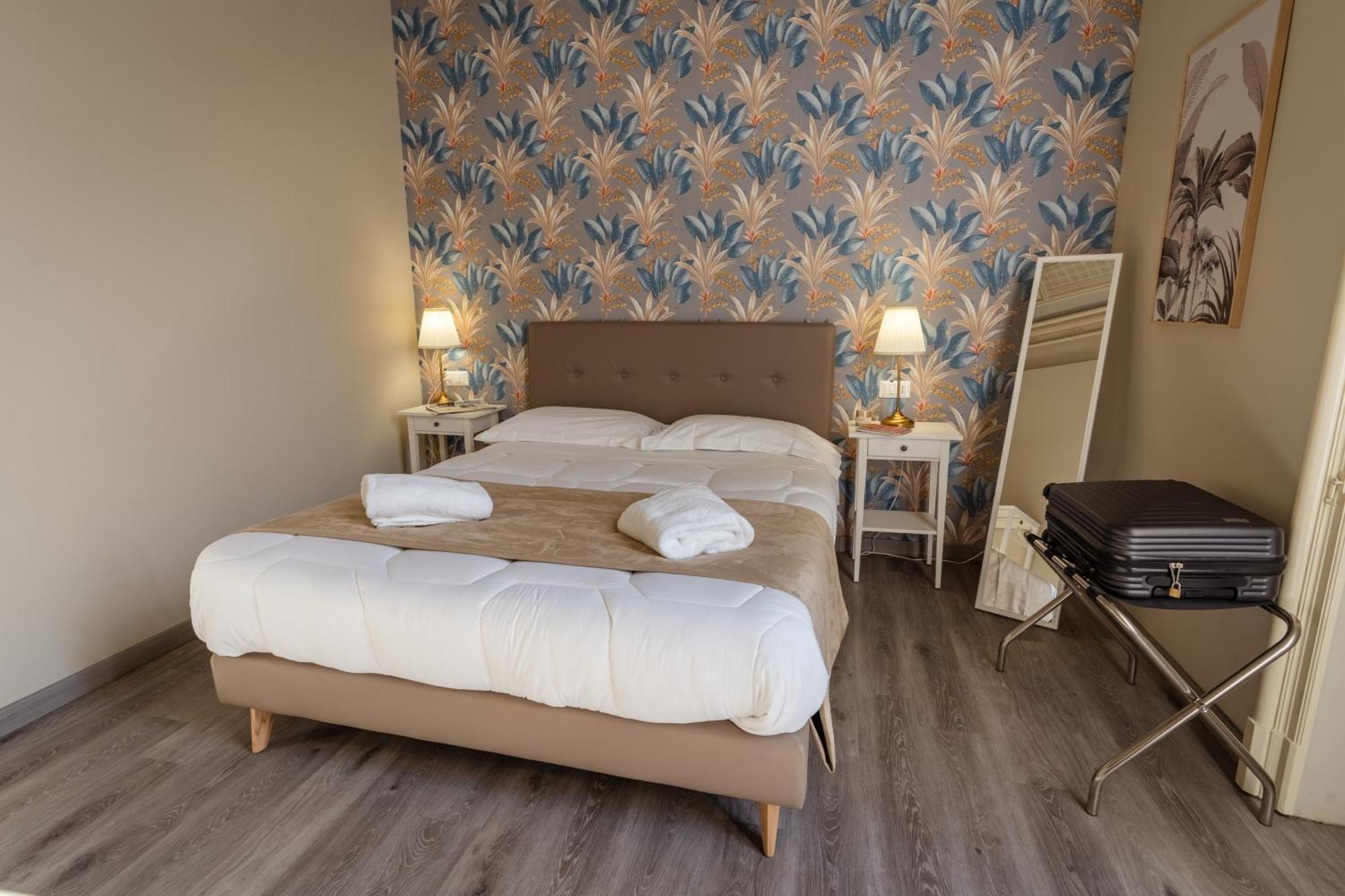 Etnea Boutique Hotel Catania Bagian luar foto