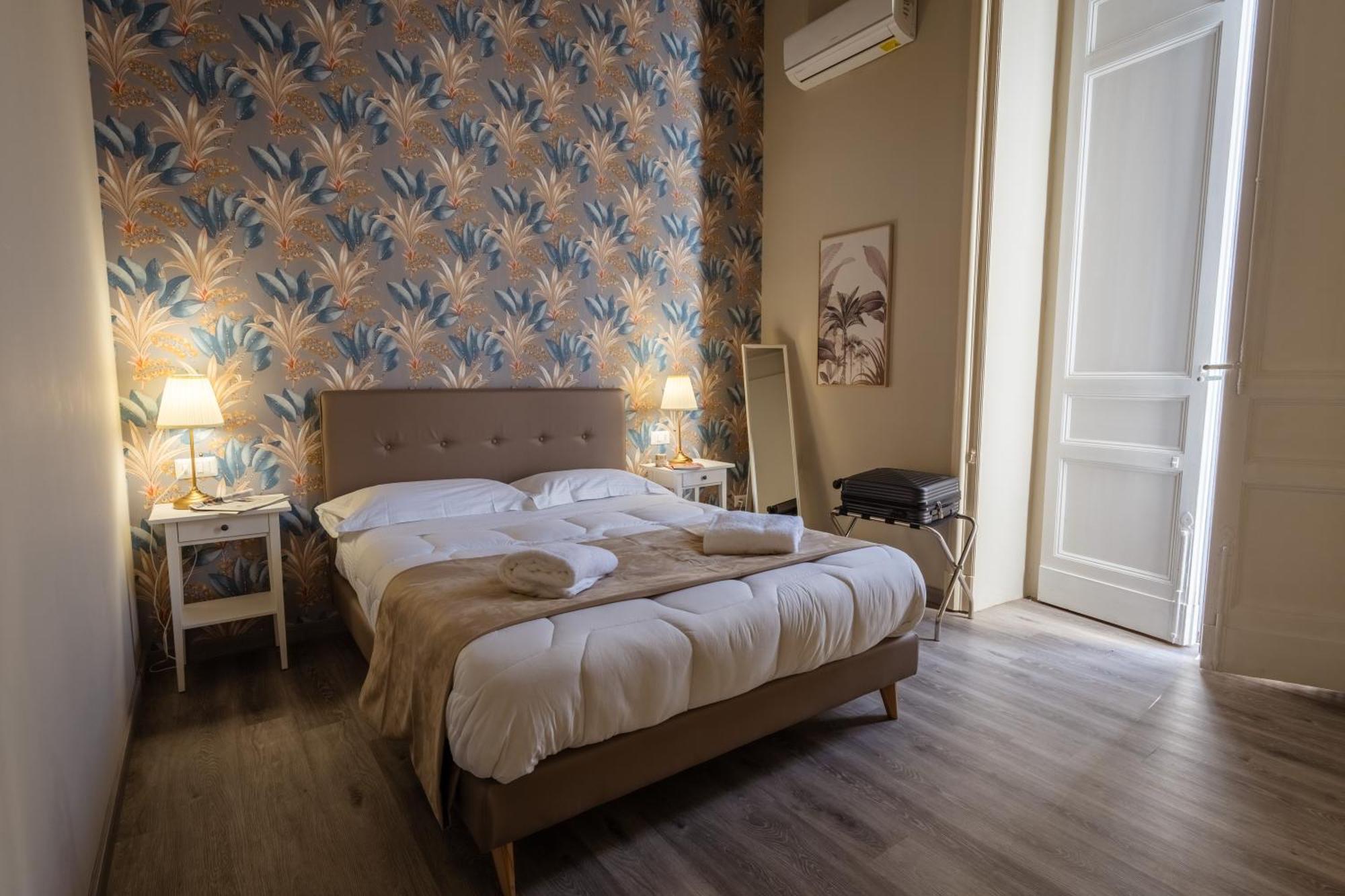 Etnea Boutique Hotel Catania Bagian luar foto