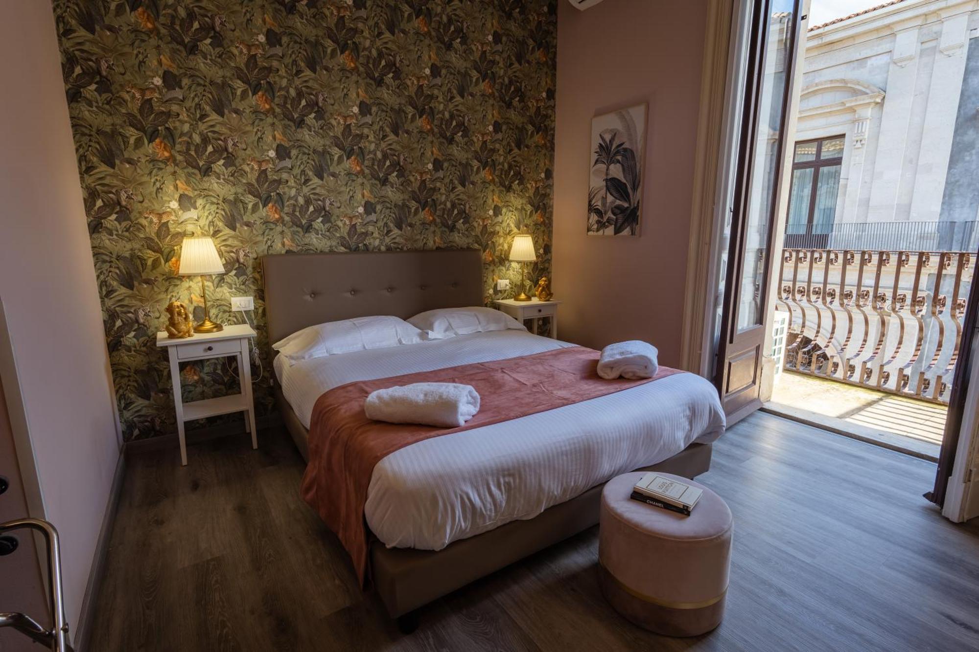 Etnea Boutique Hotel Catania Bagian luar foto