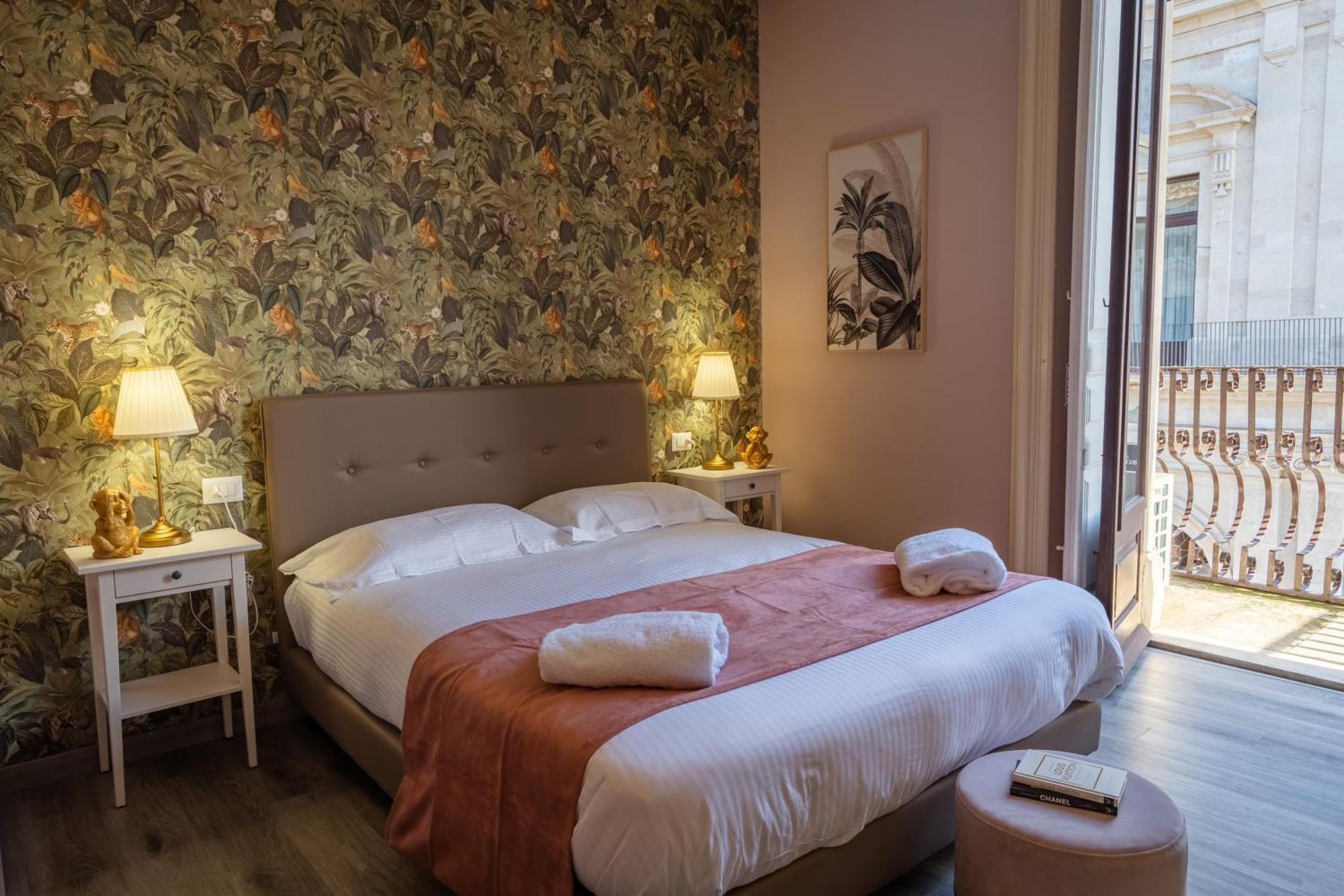 Etnea Boutique Hotel Catania Bagian luar foto