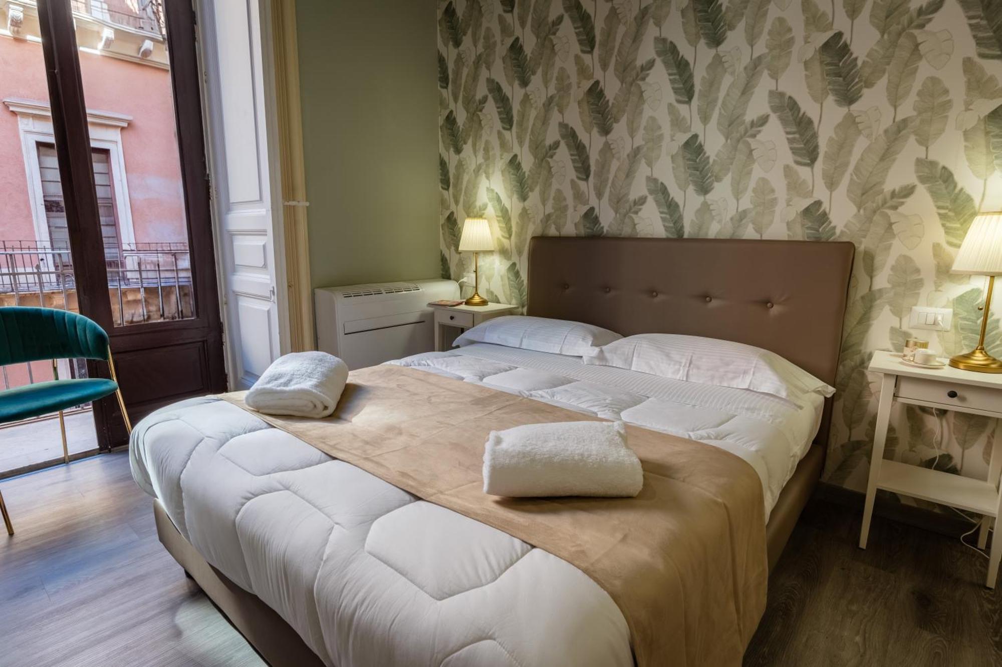 Etnea Boutique Hotel Catania Bagian luar foto